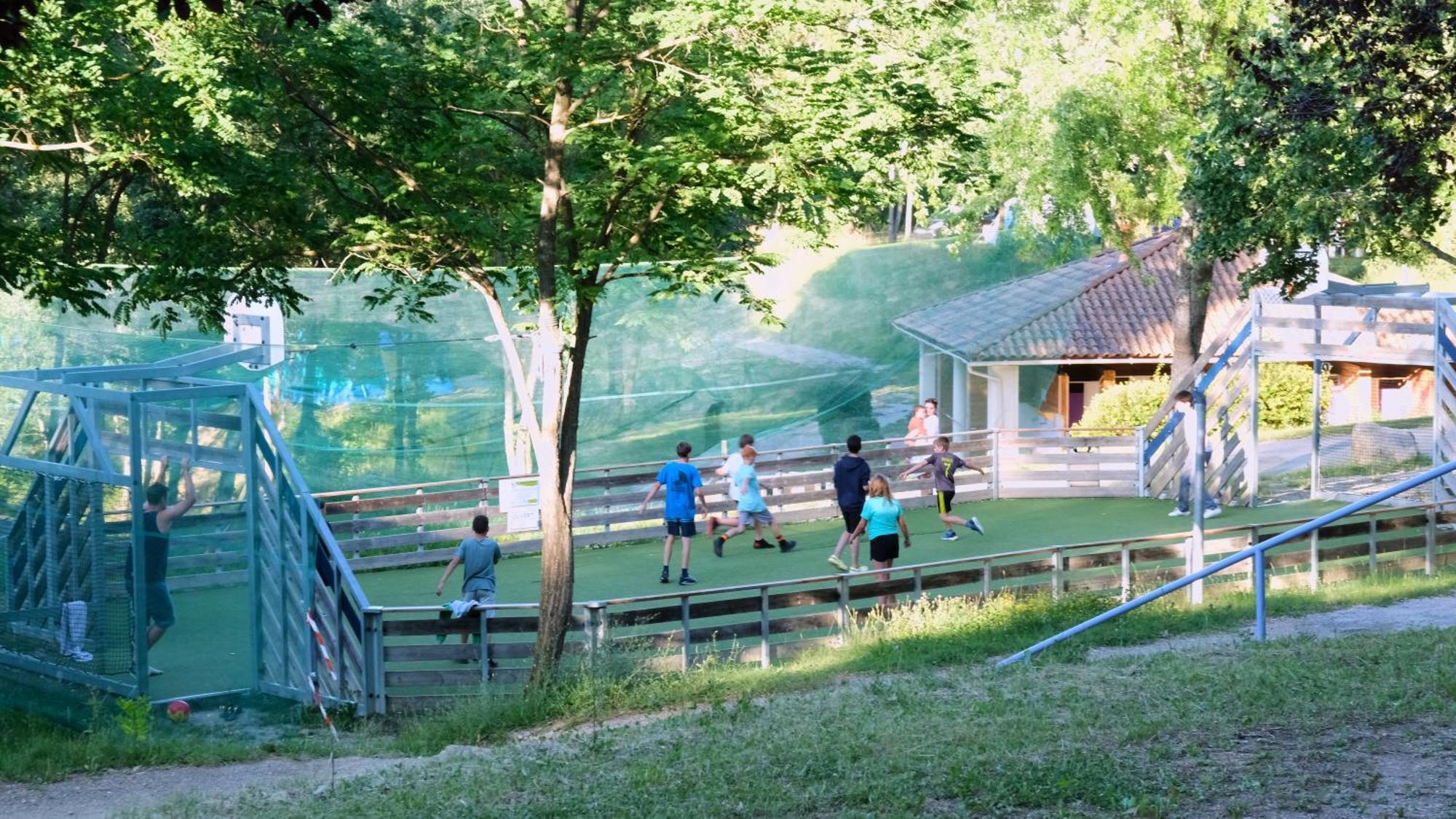 Camping Le Couriou Recoubeau-Jansac Eksteriør bilde