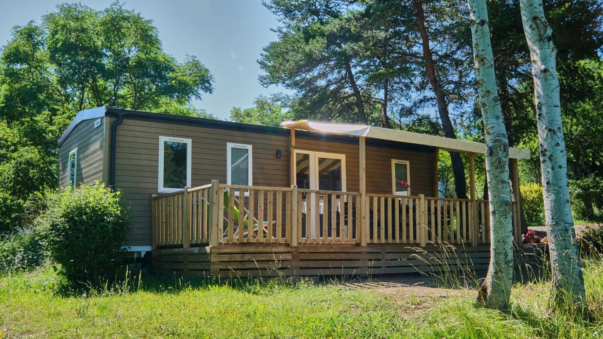 Camping Le Couriou Recoubeau-Jansac Eksteriør bilde