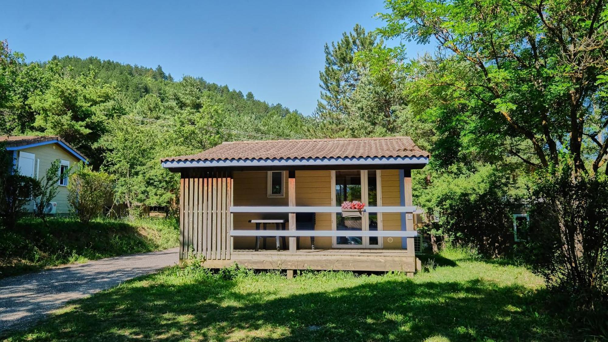 Camping Le Couriou Recoubeau-Jansac Eksteriør bilde