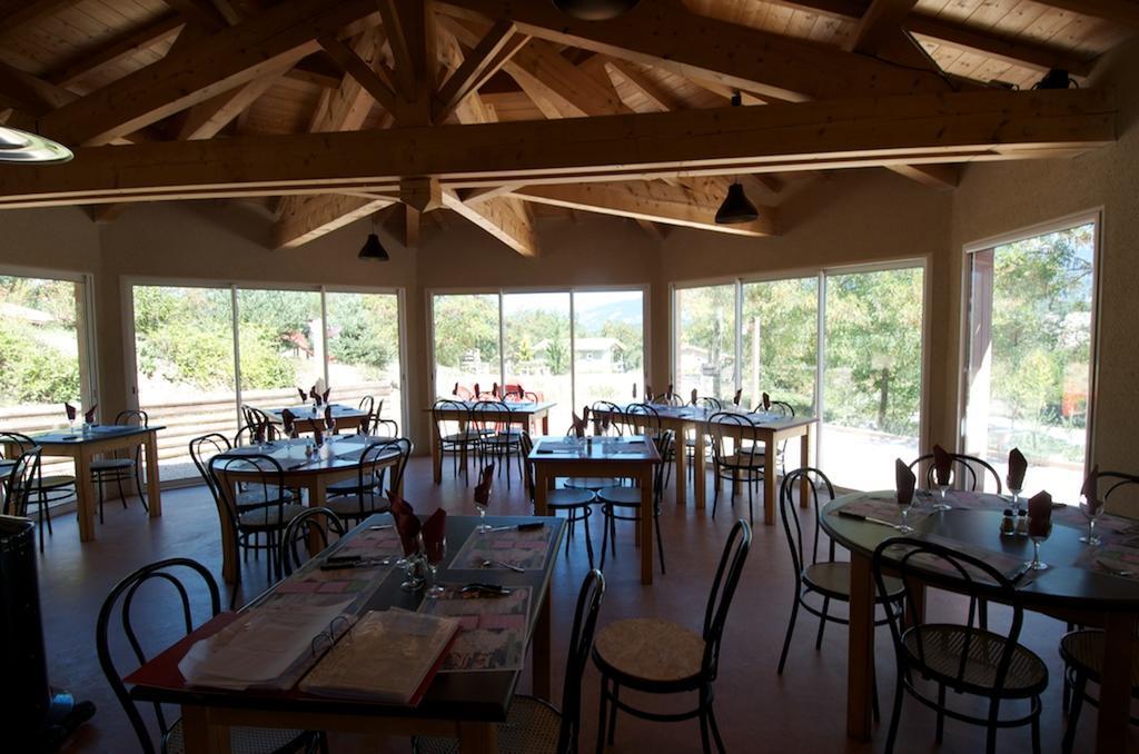 Camping Le Couriou Recoubeau-Jansac Eksteriør bilde